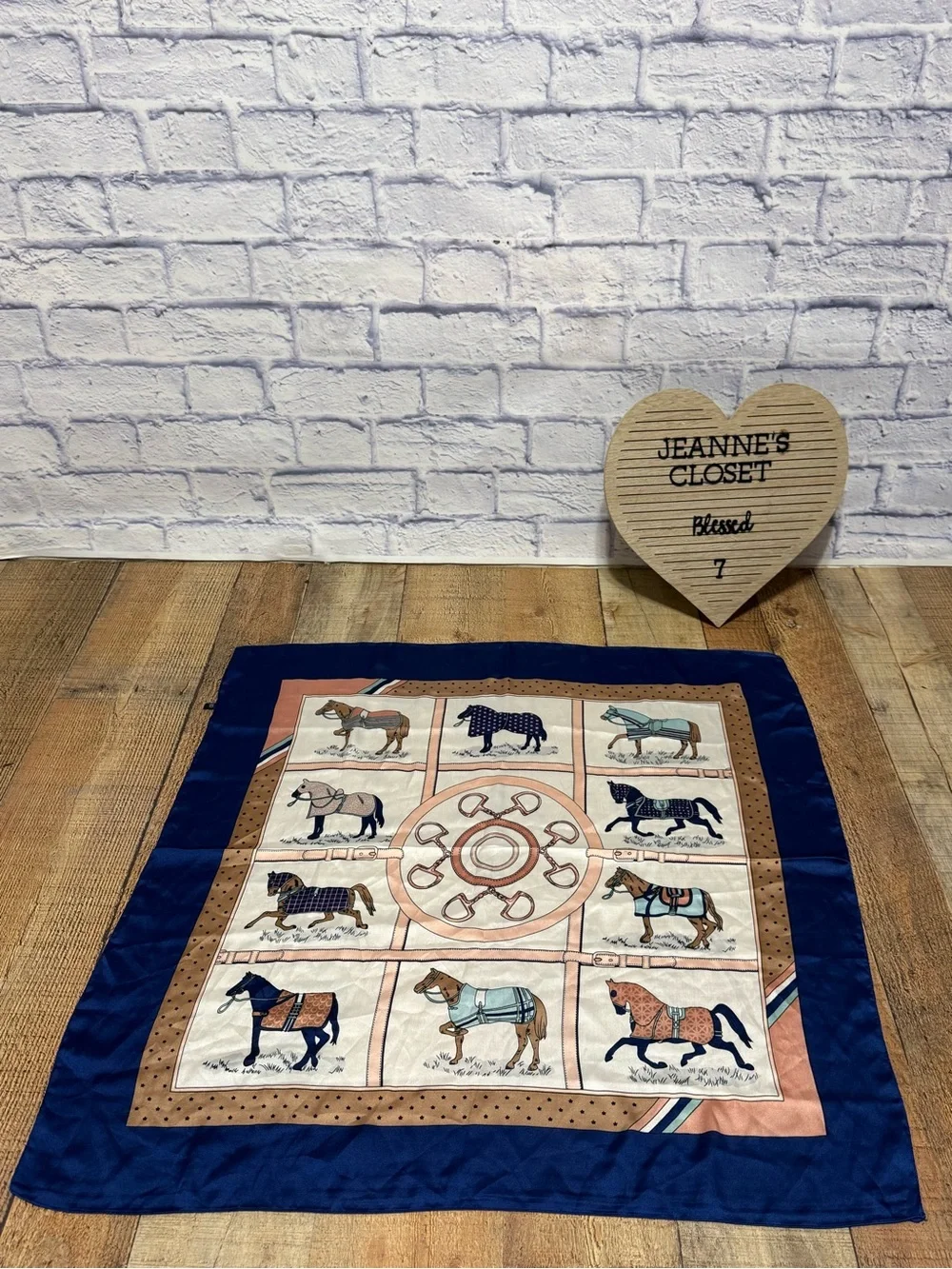 Derby Equestrian Horse Scarf Luxury Theme Horsebit  Pre owned great condition